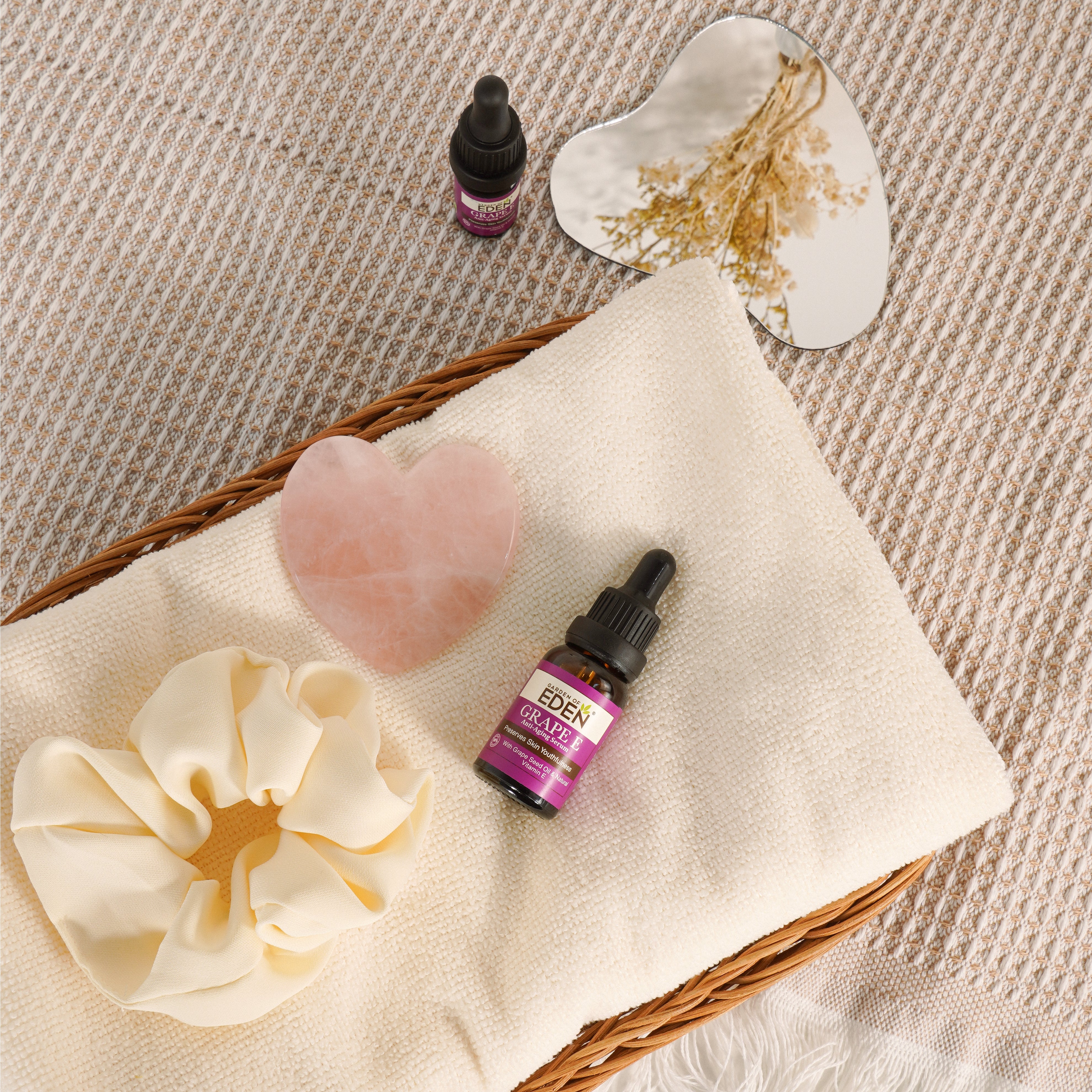 Grape E Anti Aging Serum 15ml (CLEARANCE SALE EXP: 02/2027)