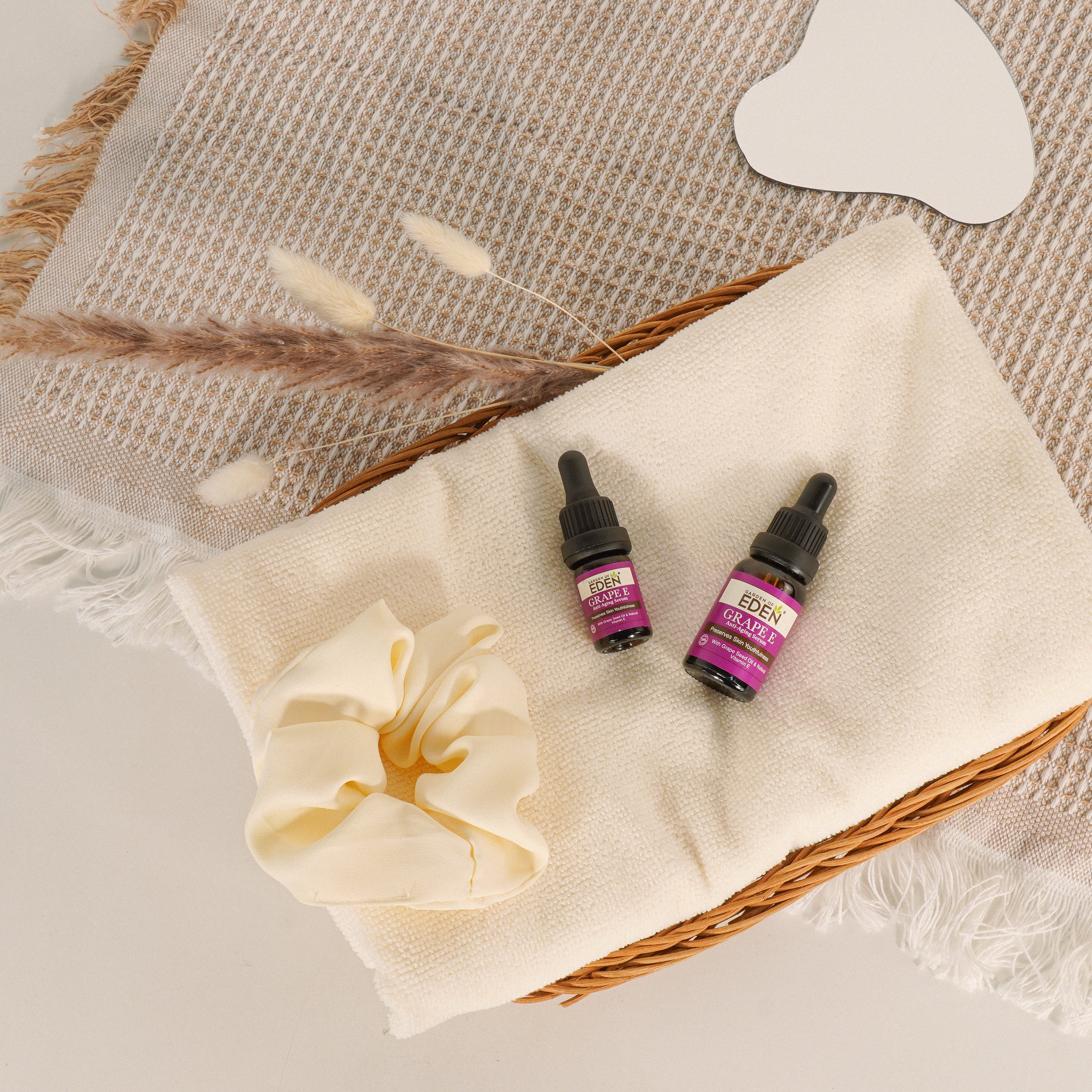 Grape E Anti-Aging Serum 5ml (CLEARANCE SALE EXP: 02/2027)